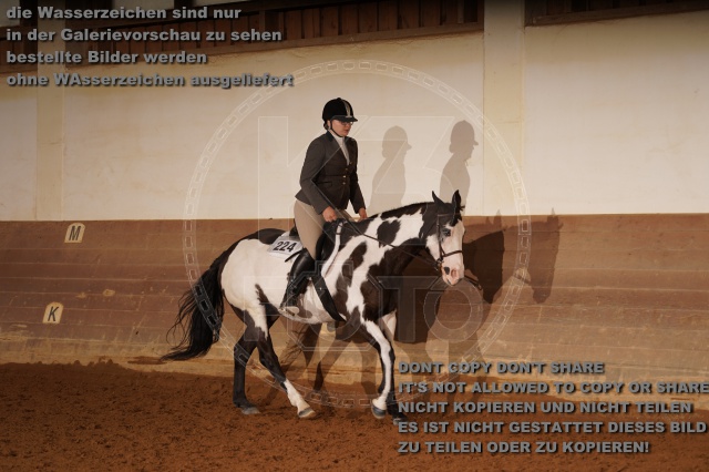 s_A_900975.JPG